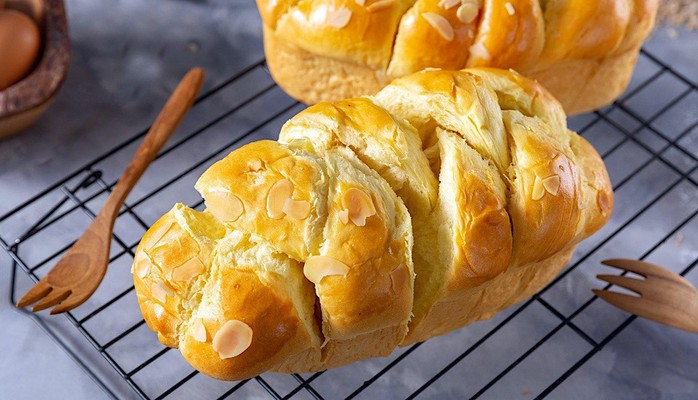 Tiệm Bánh Mì Những Chàng Trai - Đặng Thúc Vịnh