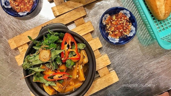 Tiệm Phá Lấu Bò 601B - Cách Mạng Tháng 8