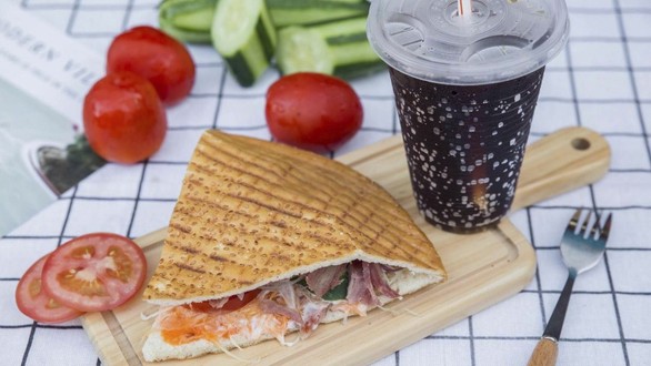 Chuỗi Bánh Mì Đệ Nhất - Trưng Nữ Vương