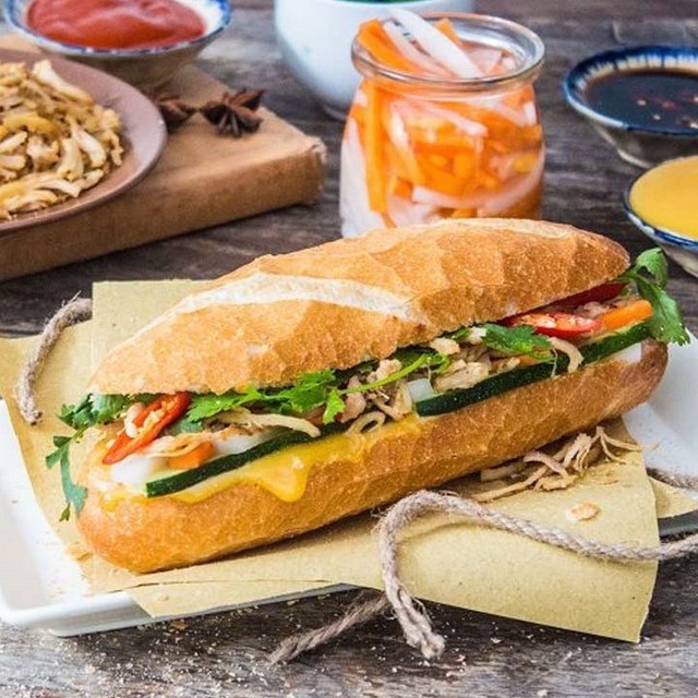 La Bếp Ngon - Bánh Mì & Xôi - Nguyễn Văn Cừ