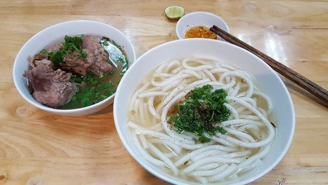 Cửa Hàng Hiền - Bánh Canh - Lý Phục Man
