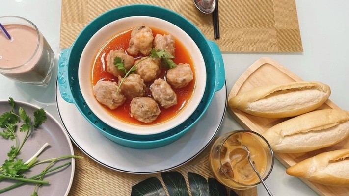 Nhóc Trứng Gà - Nem Chả & Đồ Khô - Phạm Văn Hai