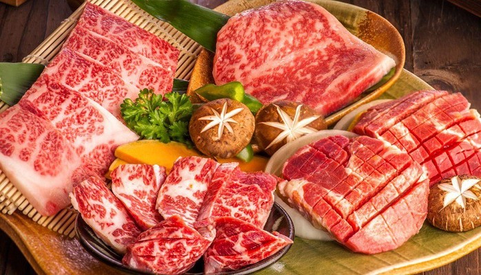 Nhà Bò Đinh Ngọc - Thịt Bò Tươi - Đường 49