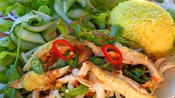 Quán Cơm Gà Ta Sơn Ca - Mai Văn Vĩnh 