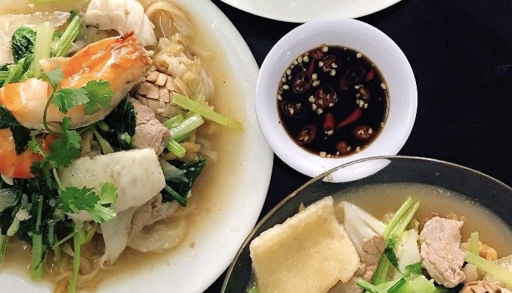 Nhà Người Hoa - Hủ Tiếu Xào - Hồ Hoà