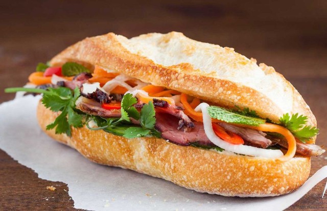 Bánh Mì Heo Quay A Cửu - Nguyễn Thái Sơn