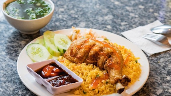 Quán Cơm Tài Phát - Phùng Hưng