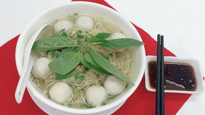 Hủ Tiếu Bò Viên Hằng Vân - Bạch Vân