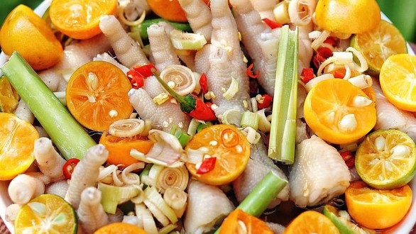 Chân Gà Sã Tắc Loan Huỳnh - Phạm Văn Chiêu