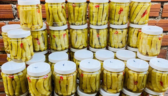 Lạp Xưởng & Khô Gà - Quán Ăn Vặt