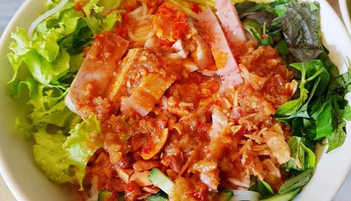 Bún Thịt Nướng & Ăn Vặt Bếp Dì Oanh - Hoàng Thị Loan