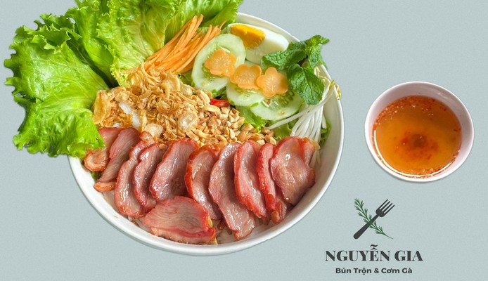 Nguyễn Gia - Bún Trộn & Cơm Gà - Nghĩa Tân - 111 A9 Tập Thể Nghĩa Tân
