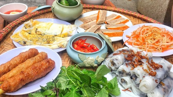Quán Lan - Bún Thịt Nướng - Nguyễn Nhàn