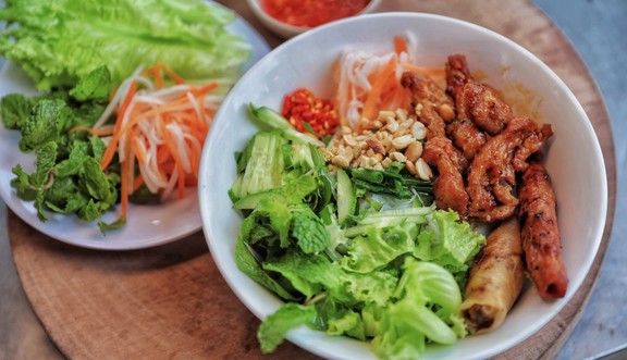 Bún Thịt Nướng Trúc - Lê Văn Lương