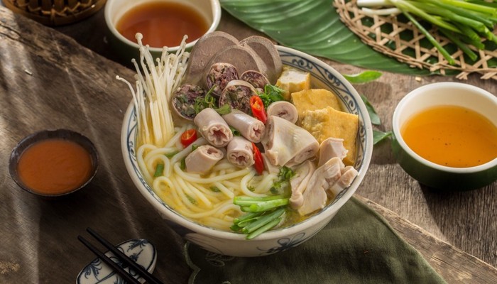 Quán 20 - Bún Lòng & Lẩu Tôm Cua Bầu - Lò Đúc