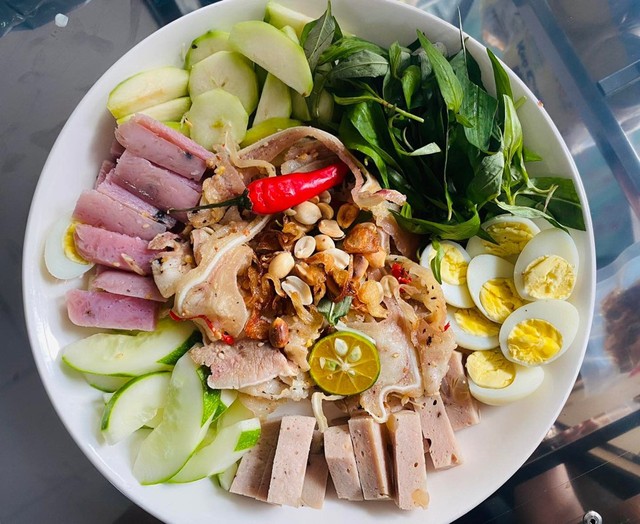 Tiệm Tré Trộn - Nem Chả Trộn & Trà Tắc - Bùi Đình Túy