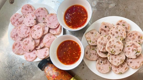 LynhSym - Muối Chấm Thần Thánh & Chả Da Ớt Sim