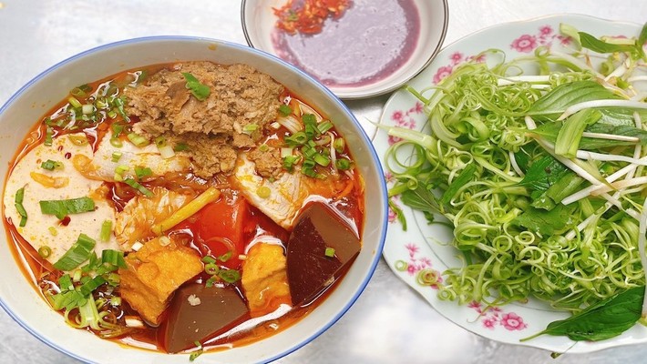 BÚN RIÊU & MÌ TRỘN HUYỀN - 50/7 NGUYỄN HỮU CẦU