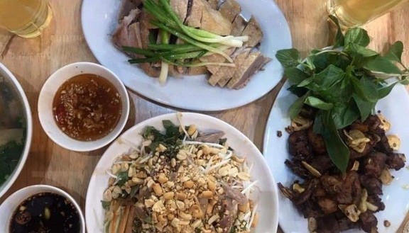 Ngan Dung Hàm Long - Bún Miến Ngan & Ngan Cháy Tỏi