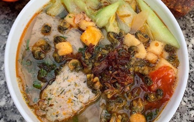 Hải - Bún Ốc Chả Trai