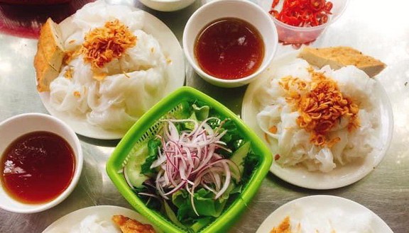 A Phềnh - Bánh Cuốn Nóng Tráng Tay & Bò Sốt Vang