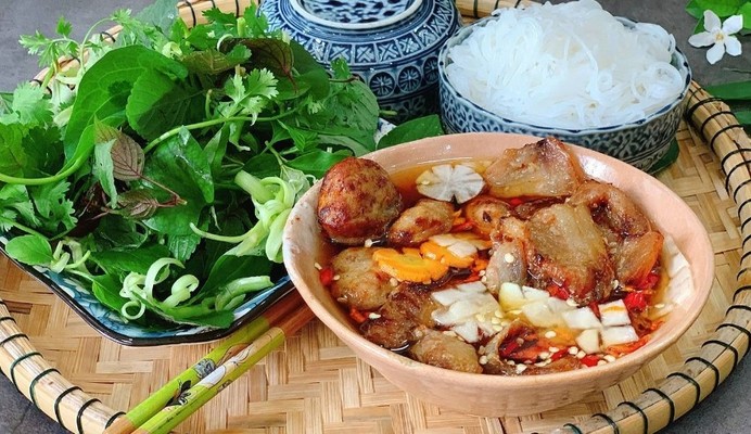Bún Chả Que Tre - Mễ Trì Hạ