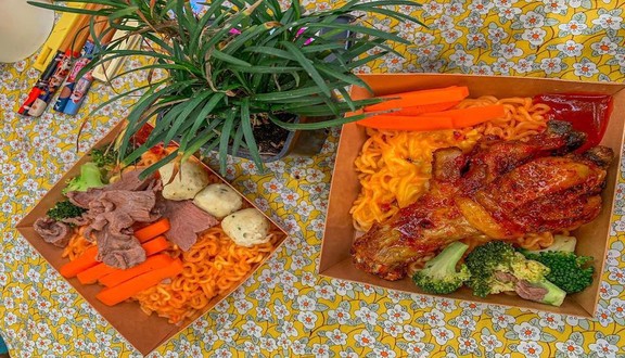 Tiệm Mì Khuya - 11B Trần Bạch Đằng