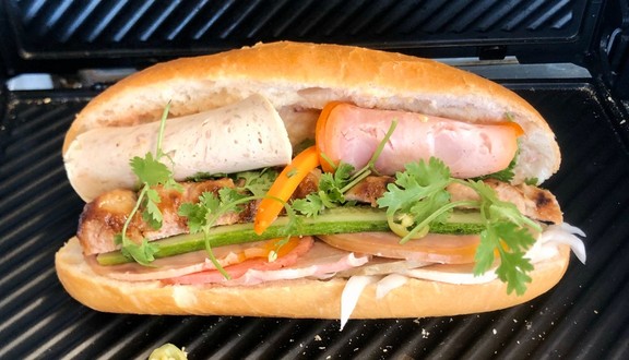 Bánh Mì Hà Nội - Quang Trang