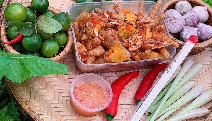 Bếp Mẹ Shi - Chân Gà Ngâm Sả Tắc