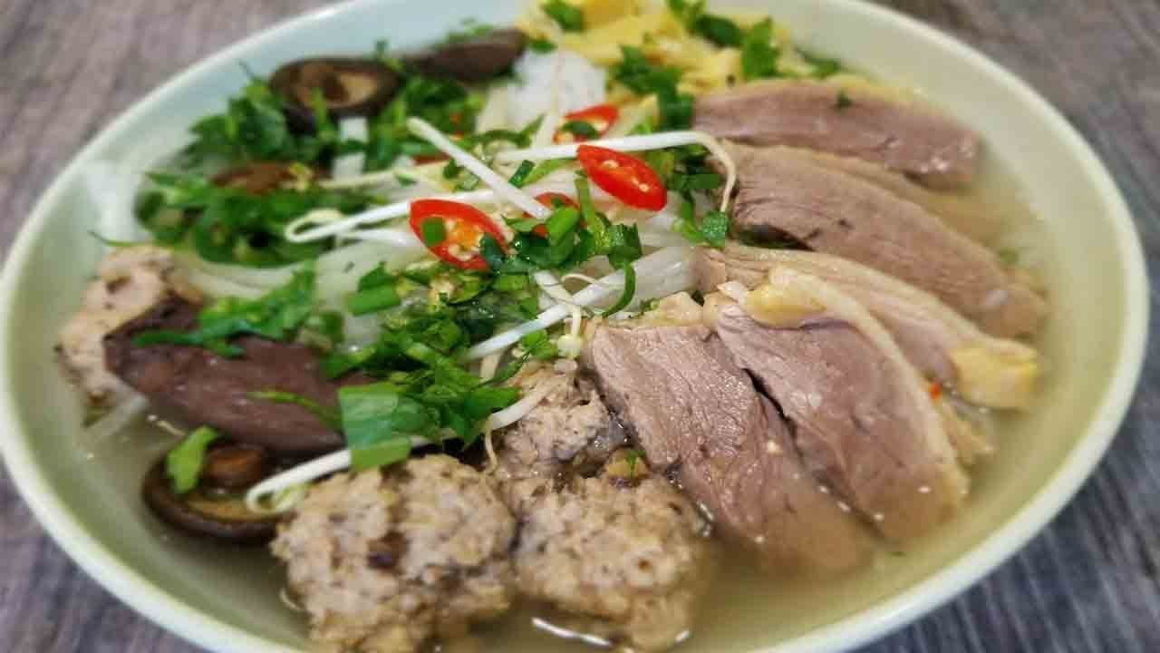 Bún Ngan Mọc & Cơm Rang - Ngõ Thanh Miến