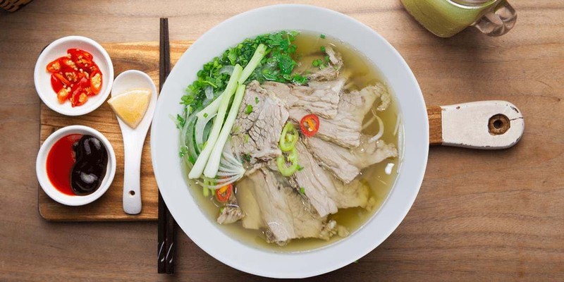 Phở Ngọc Diệp - Lê Thạch