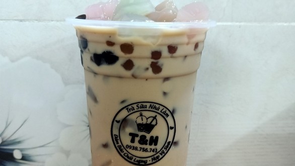 Trà Sữa T & H - Nguyễn Hữu Cảnh