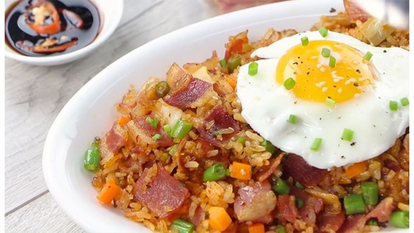 Thế Giới Cơm Chiên - Nguyễn Văn Công