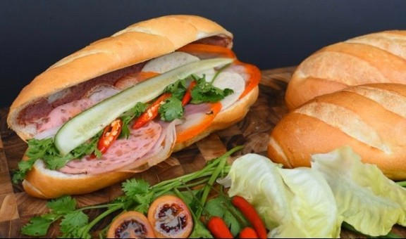 Bánh Mì Sài Gòn Chị Quyên