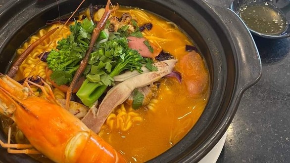 Mì Cay Tokki - 46D Phú Thuận