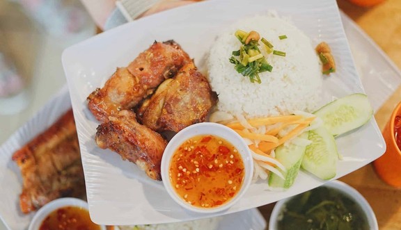 Cơm Tấm Ngọc Thư - Trương Gia Mô
