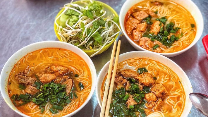 Bún Chả Cá Bà Lữ - Khúc Hạo