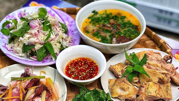 Hải Phong Quán - Cháo Gà & Gỏi Vịt - Đổng Cây Viết