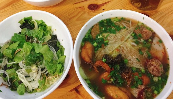 Nguyễn Gia - Bún Cá Cay & Bánh Mì Que