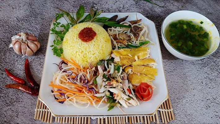 Cơm Gà Bà Ba Đà Nẵng - Trần Bạch Đằng