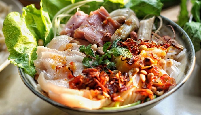 Chị Bích 79 - Bánh Mì & Bún Mắm - 79 Mai Am