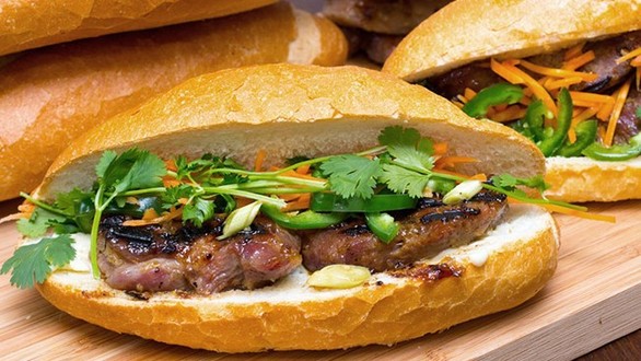 Bánh Mì Mon Mi - Hồng Lạc