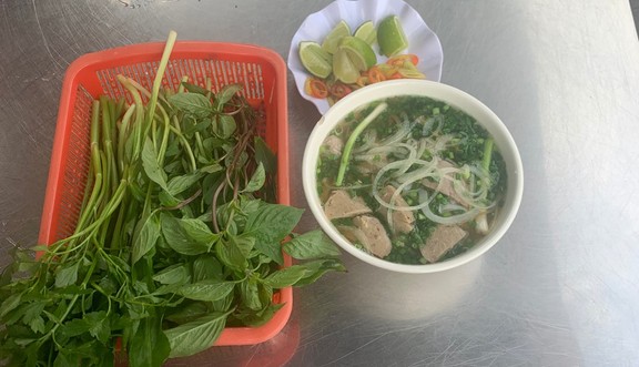 Quán Phở Hùng - Nguyễn Thức Tự