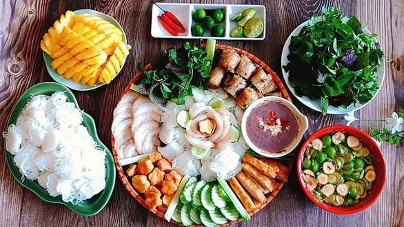 Con Cua Đồng - Bún Riêu Cua - Nguyễn Phước Lan