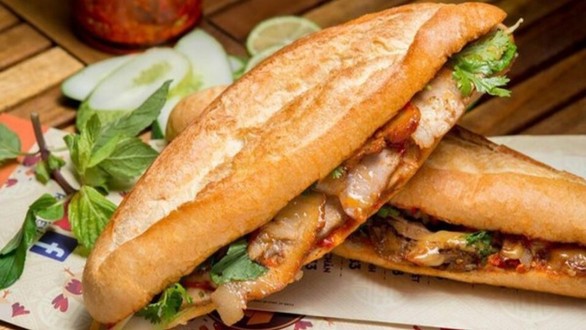 Bami Bom - Bánh Mì Thịt Xá Xíu - Phú Diễn