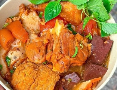 Bún Riêu Miền Tây Út Hồng