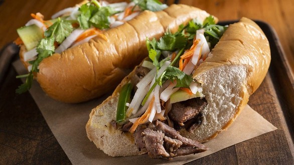 Bánh Mì Poco - 64 Phố Tương Mai