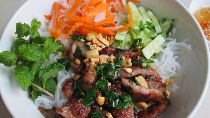 Bún Thịt Nướng Cô Ba - Tôn Đản