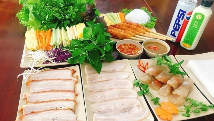 Món Ngon Vị Quảng - Bún Bò, Mỳ Quảng & Bánh Tráng Cuốn Thịt Heo - Láng Hạ