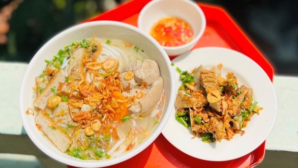 Lagi Quán ( Bánh Canh Lagi )